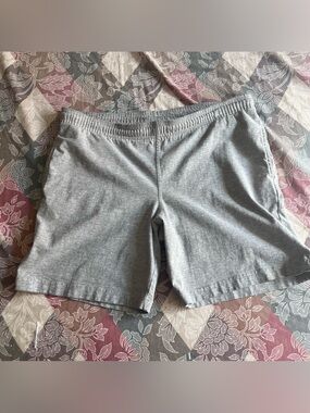 Cheetah Men's Grey Athletic Shorts - Casual Comfort Size Small